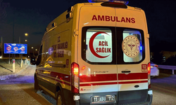 Eskişehir yolunda tırla otomobil çarpıştı: 4 yaralı