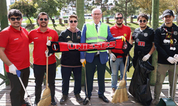 Eskişehirspor taraftarından dünya temizlik Gününde anlamlı katılım