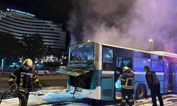 Kayseri'de alev alan özel halk otobüsüne polis müdahale etti