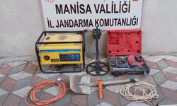 Manisa'da kaçak kazıya jandarmadan suçüstü