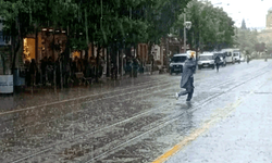 Meteoroloji Eskişehir'i saat vererek uyardı: Sağanak yağış geliyor