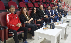 Talat Ünlü ve Nurcan Taylan, Eskişehir’deki halter