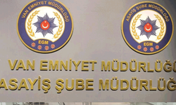 Van'da aranması olan 106 kişi tutuklandı