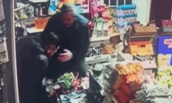 Afyon’da boğazına şeker kaçan oğlunu Heimlich manevrasıyla kurtardı