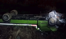 Bolu'da kontrolden çıkan oto kurtarıcı tarlaya uçtu: 2 yaralı