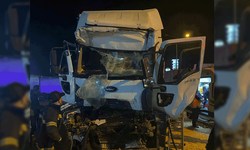 Eskişehir yolunda iki tır çarpıştı: Bir ölü