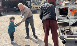 Eskişehir’de fedakar baba simit satarak 4 çocuğunu okutuyor
