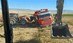 Eskişehir'de panik anları: 22 tonla toprağa saplandı