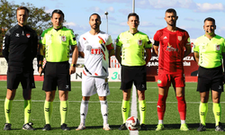Eskişehirspor Ayvalıkgücü'ne boyun eğdi