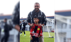 Görme yetisine kavuşan küçük Hamit’ten Eskişehirspor’a duygusal ziyaret