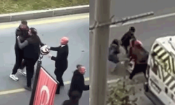 İstanbul’da trafikte yumruklar konuştu, o anlar kaydedildi