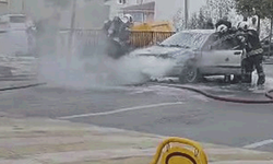 Kocael'nde seyir halindeki otomobil bir anda alev aldı