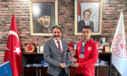 Milli sporculardan İl Müdürü Hasan Kalın’a ziyaret