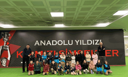 Minik öğrenciler stadyumu ziyaret etti