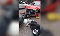 Sakarya'da motosiklet ve otomobil kafa kafaya çarpıştı: 1 yaralı