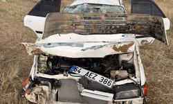 Uşak'ta otomobil tarlaya düştü: 1 yaralı