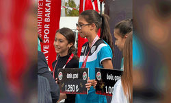 10 Kasım Atatürk Koşusu’nda Eskişehirli küçük kızlardan Türkiye 4’üncülüğü