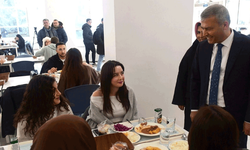 Anadolu Üniversitesi’nden 2600 öğrenciye yemek desteği