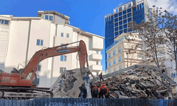 Ankara'da kontrollü yıkım çalışması