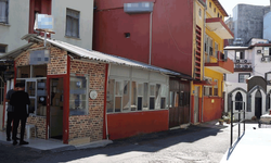 Antalya'da bir adam pansiyon odasında ölü olarak bulundu