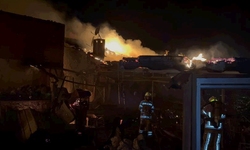 Bursa'da kafede çıkan yangın işletmeyi küle çevirdi