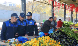 Elazığ’da zabıta ekipleri pazar alanlarını denetledi