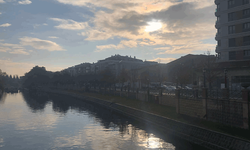 Eskişehir’de güneşin Porsuk Çayı ile buluştuğu anlar mest etti