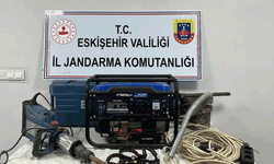 Eskişehir'de kaçak kazı yapan 4 şüpheli suçüstü yakalandı