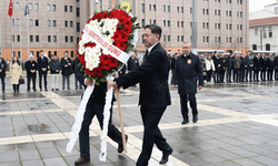 Eskişehir’de Öğretmenler Günü için çelenk sunum töreni