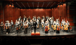 Eskişehir’de Onurcan Çağatay’ın solistliğinde unutulmaz konser