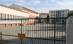 Eskişehir’de yediği gıdadan zehirlenen öğrenci hastaneye kaldırıldı