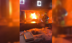 Hatay'da dönercide kızartma makinesi alevlere teslim oldu