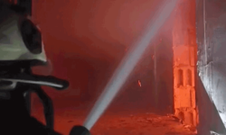 Hatay'da korkutan çatı yangını