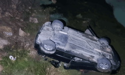 Karabük'te kontrolden çıkan otomobil dereye uçtu: 1 ölü, 1 yaralı