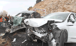 Konya'da iki otomobil çarpıştı: 1 ölü 3 yaralı