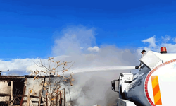 Kütahya'da ahır yangını kontrol altına alındı