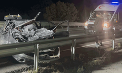 Kütahya’da otomobil ile tır çarpıştı: 1 kişi hayatını kaybetti