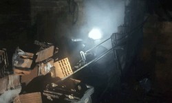 Metruk evde korkutan yangın