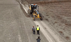 Sivrihisar Belediyesi tarla yollarını genişletiyor
