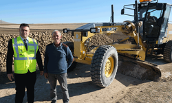 Sivrihisar’da üreticiye tam destek: Tarla yolları yenileniyor