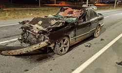 Afyon'da kontrolden çıkan araç tıra arkadan çarptı