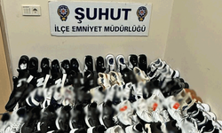 Afyon'da polis 60 çift imitasyon ayakkabı ele geçirdi