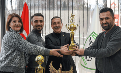 Ahmet Ataç’tan  şampiyon Batıkentspor’a a ziyaret