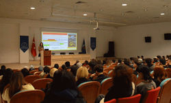 Anadolu Üniversitesi’nde doğada ve sanatta taklitin sırları anlatıldı