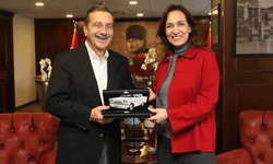 Ataç’tan Karşıyaka Belediyesi’ne ziyaret