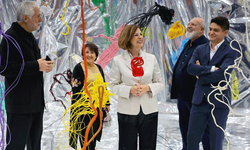 Ayşe Ünlüce’den Ferahfeza sergisine ziyaret ve destek