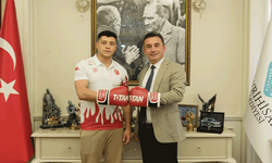 Başkan Dökmeci’den Sivrihisarlı milli sporcuya tebrik