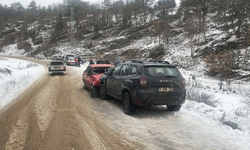 Bilecik'te meydana gelen trafik kazasında 4 kişi yaralandı