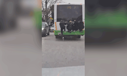 Bursa'da lise öğrencilerinin tehlikeli yolculuğu