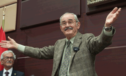 Büyükerşen siyaseti bıraktığını duyurdu